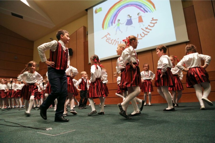 Organizatorem VIII Festiwalu Kultur jest białostocka szkoła...