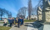 Biała Podlaska. 82. rocznica Zbrodni Katyńskiej. Miasto upamiętniło ofiary. Zobacz zdjęcia 