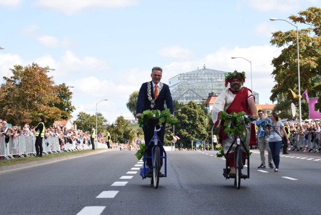 Korowody winobraniowe w Zielonej Górze. Tak bawiliśmy się w poprzednich latach w mieście.