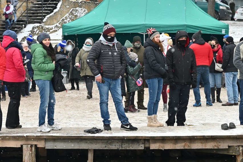 Na Golejowie pomagali małemu Marcelkowi. Były biegi, morsowanie, wspólny grill i zabawa (ZDJĘCIA)