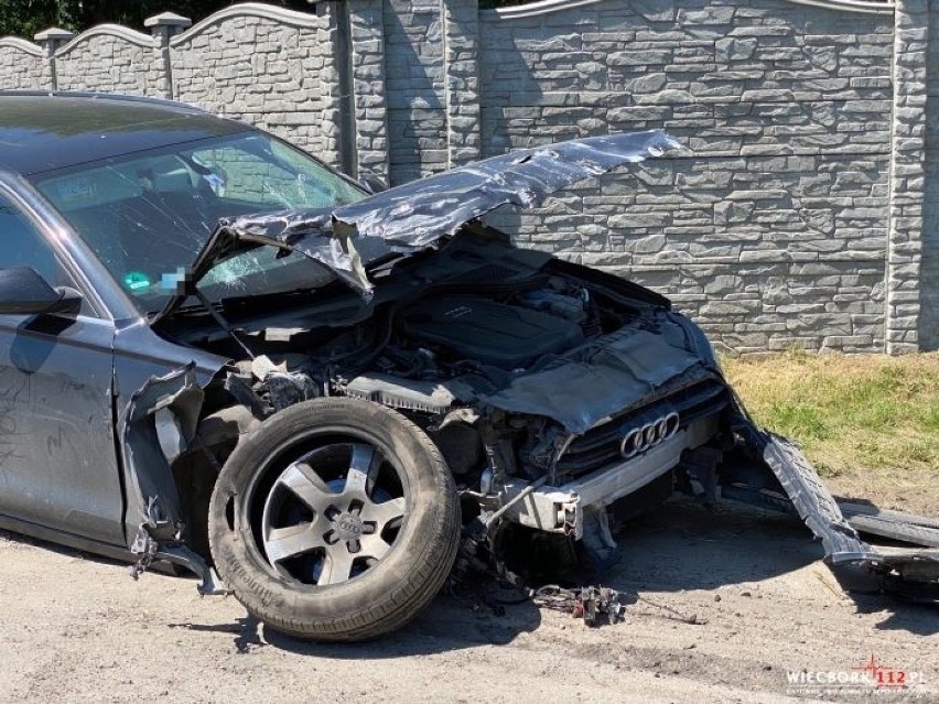 W Zamartem w powiecie sępoleńskim kierująca audi staranowała...