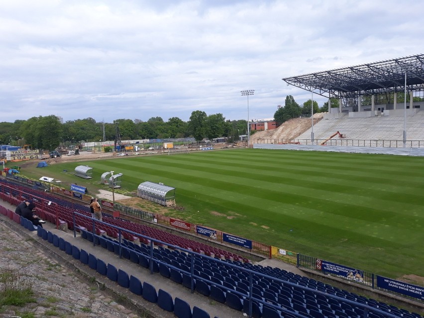 Nowe zasady pracy mediów na meczach Pogoni Szczecin.