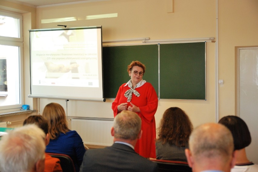 Wyższa Szkoła Kadr Menedżerskich w Koninie po raz kolejny zorganizowała Forum Samorządowe .