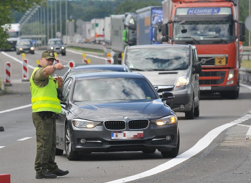 Kontrole graniczne zostaną przywrócone na początku na 10...