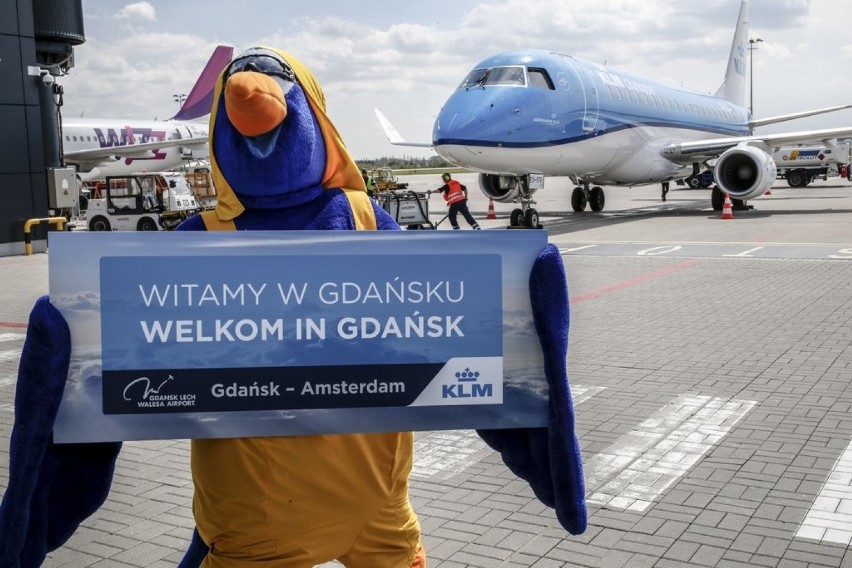 Gdańsk bliżej Amsterdamu. Nowe połączenie KLM z Rębiechowa [ZDJĘCIA, WIDEO]