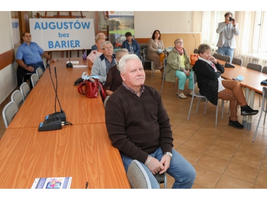 Najpiękniejsze ogrody i balkony w Augustowie. Właściciele ukwieconych posesji nagrodzeni [Zdjęcia]