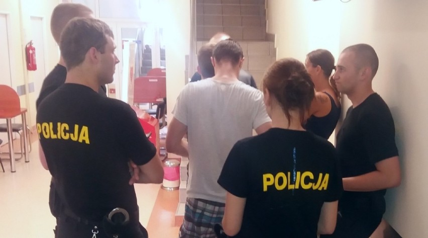 Policjanci oddają krew - by pomóc ciężko choremu koledze