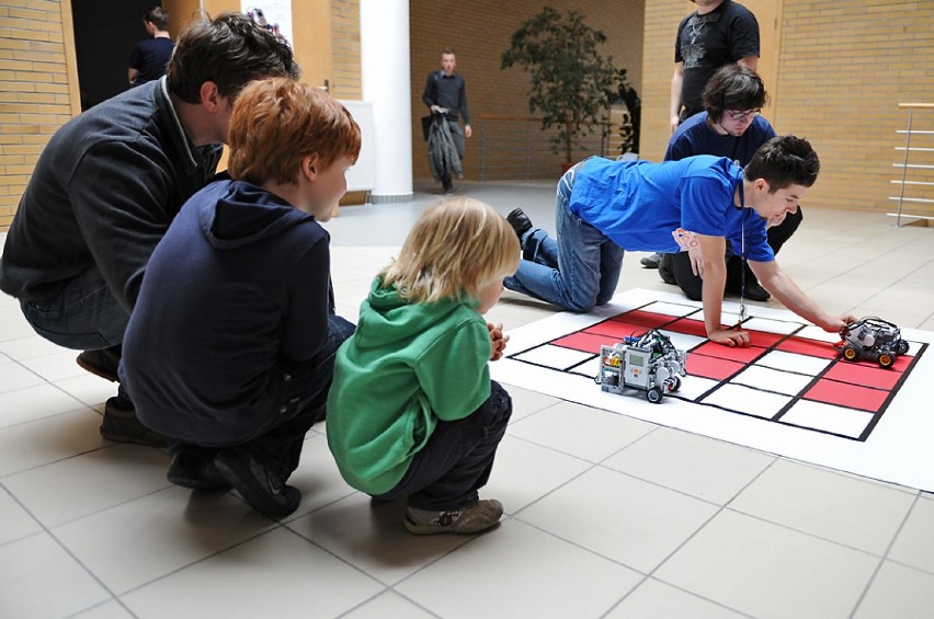 Festiwal Robotyki Cyberbot na Politechnice Poznańskiej - tak...