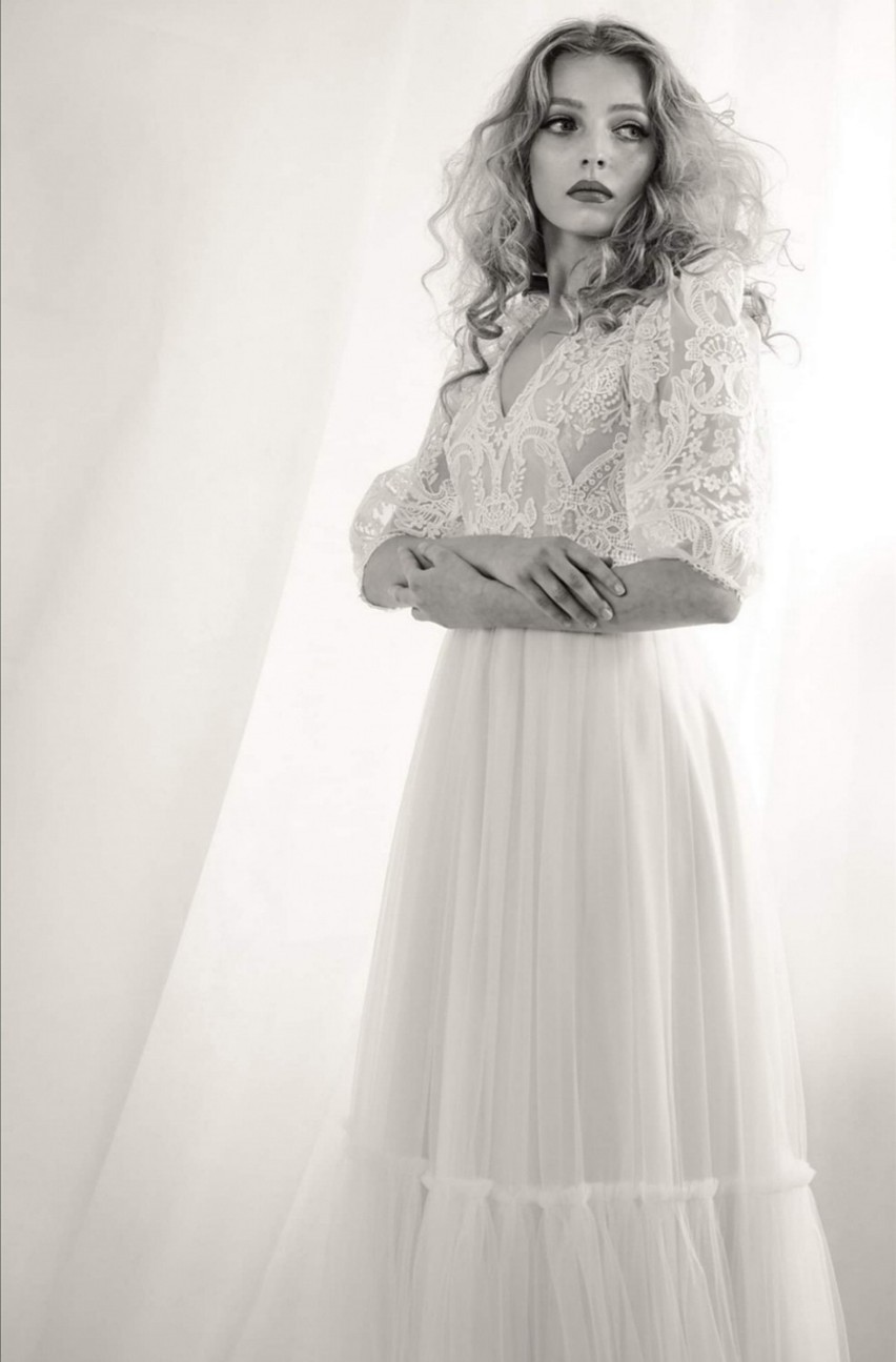 Projekt z nowej kolekcji sukien ślubnych Joanny Niemiec,...