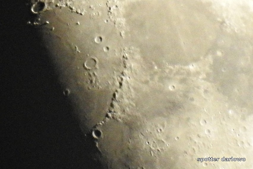 Darłowo: Spektakularne zdjęcia Księżyca, widać ogromne kratery