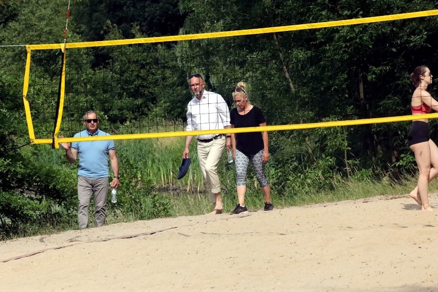 Turniej siatkówki plażowej „Bez Skarpet” na kąpielisku Kormoran, zobaczcie zdjęcia