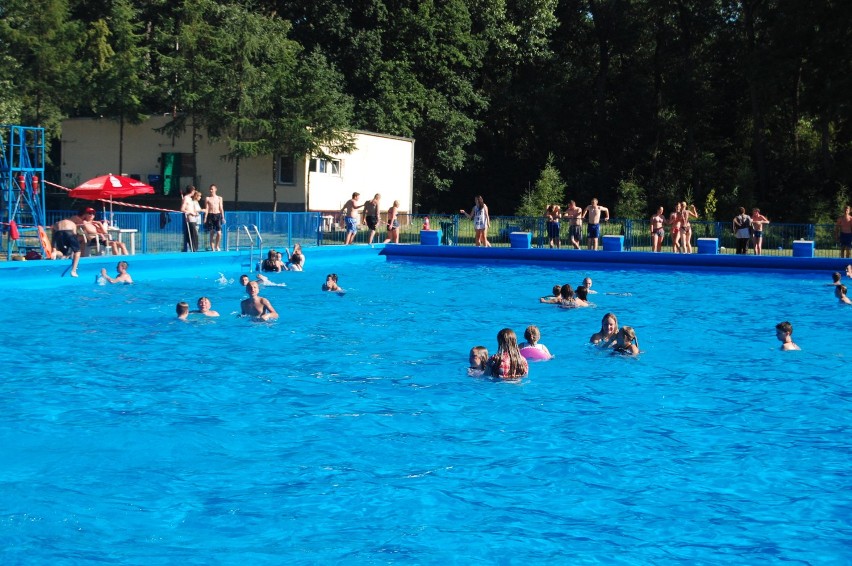 Gm. Szamotuły. Czy basen letni na Piaszczychach i kąpielisko w Pamiątkowie będą działać?