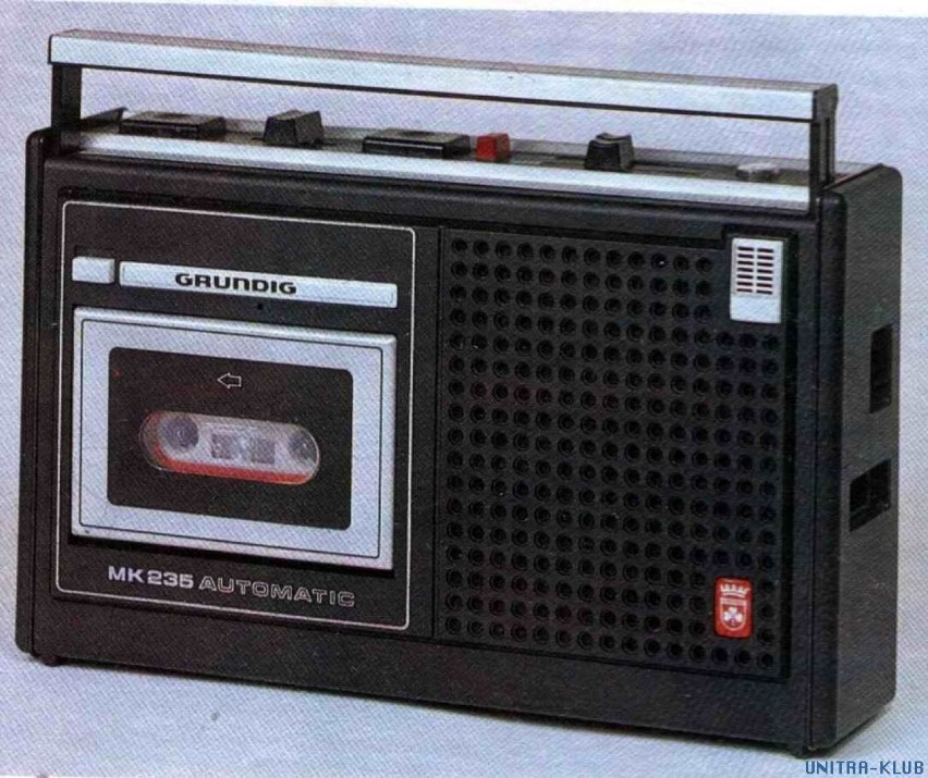 Magnetofon kasetowy, zapowiadany w roku 1976. Był...