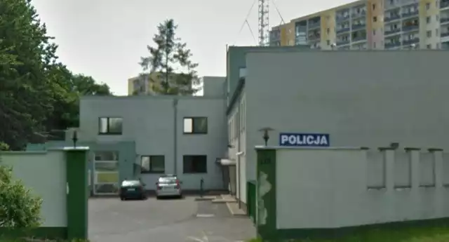 Komisariat na os. Sobieskiego został ostrzelany z plastikowych kulek. Policjanci badają sprawę.