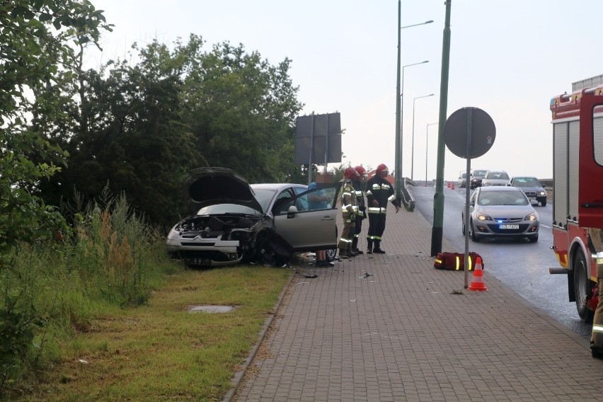 Wypadek na al. Piłsudskiego w Legnicy. 20.07.2020