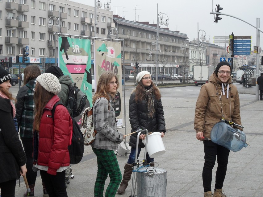 Nie bądź jednorazowy - happening w Częstochowie ZDJĘCIA