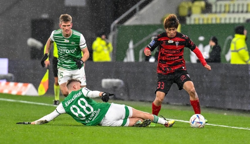 Górnik Zabrze - Lechia Gdańsk 4.02.2023 r. Biało-zieloni chcą dziś zdobyć Zabrze! Marcin Kaczmarek: Obrona to fundament, gole istotą futbolu