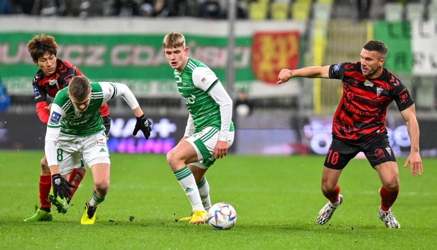 Górnik Zabrze - Lechia Gdańsk 4.02.2023 r. Biało-zieloni chcą dziś zdobyć Zabrze! Marcin Kaczmarek: Obrona to fundament, gole istotą futbolu