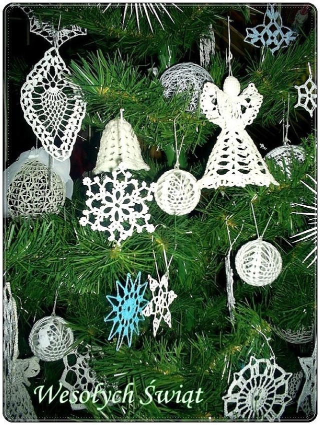 Pełnych ciepła, spokoju i radości
Świąt Bożego Narodzenia
oraz
pomyślności i sukces&oacute;w w Nowym Roku 2011.
Fot. Dorota Michalczak