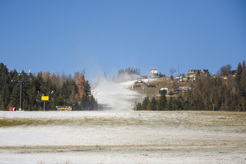 Zakopane. Rozpoczęło się śnieżenie stoków narciarskich. Nie wiadomo jednak nadal, czy sezon narciarski wystartuje