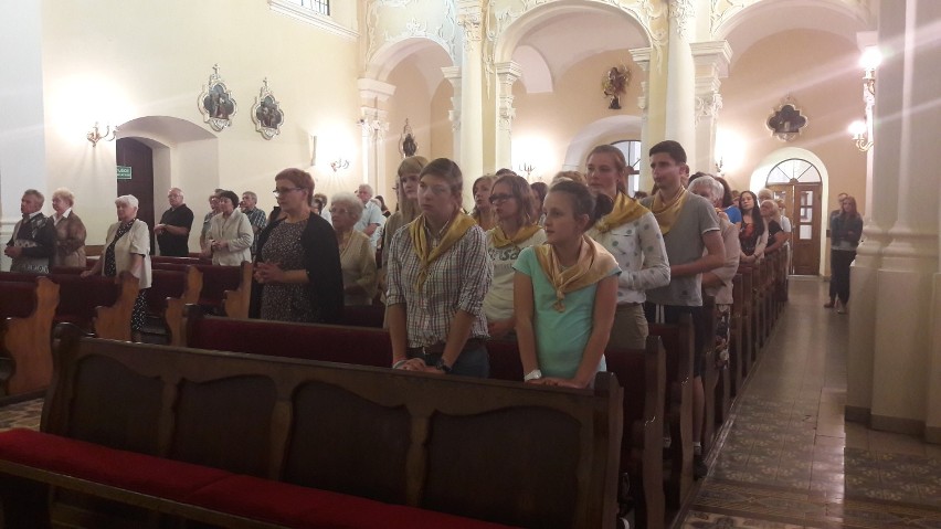 Pielgrzymi z Chodzieży ruszyli na Jasną Górę [FOTO]