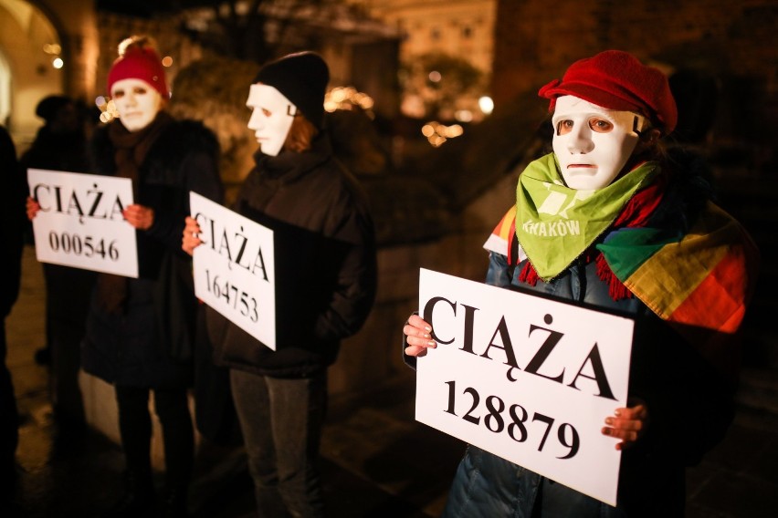 Kraków. Protest przeciwko planom dotyczącym rejestru ciąż [ZDJĘCIA]