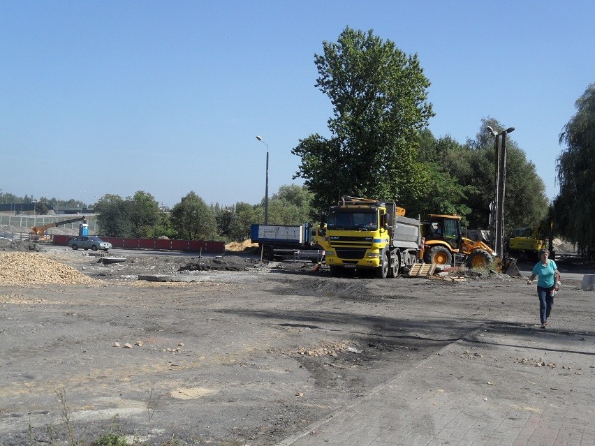 Ruda Śląska: Wykonawca rond turbinowych w Rudzie przerwał prace. Nie podał przyczyn