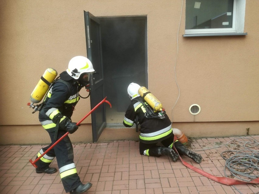 40 osób chce zostać strażakami. Ćwiczą pod okiem doświadczonych kolegów z OSP z powiatu wągrowieckiego