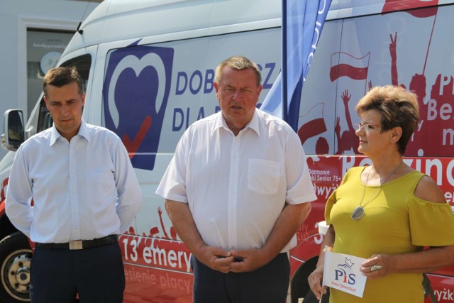 Do Międzychodu przyjechał PiS-bus: partia zaprezentowała swoich liderów w naszym powiecie do Sejmu (28.08.2019).