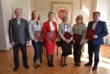 Nagrody Burmistrza dla nauczycieli w gminie Koziegłowy