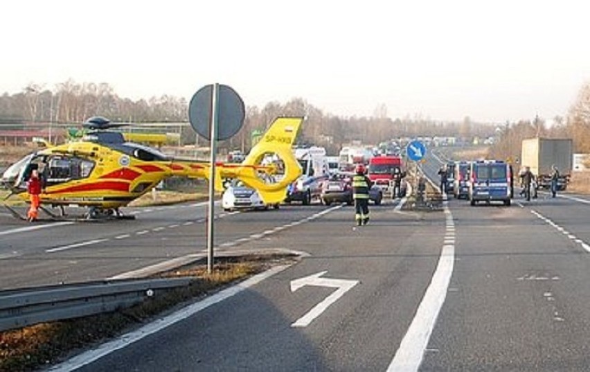 W wypadku w Rzeniszowie ciężko ranna została 18-latka.