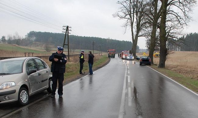 KPP Kwidzyn: Wypadek w Tychnowach. Mężczyznę w ciężkim stanie zabrał helikopter medyczny