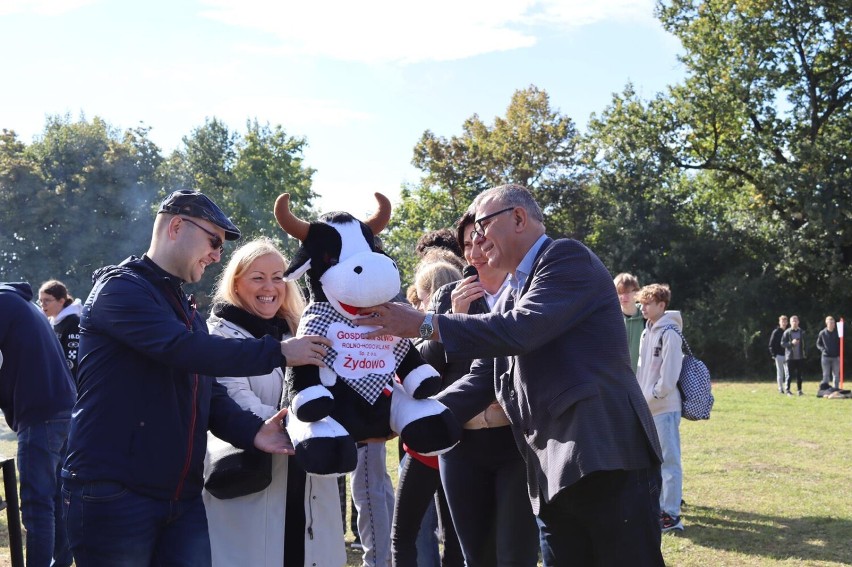 Ekonomik Gniezno. Spartakiada na terenie Stada Ogierów przy ulicy Kłeckoskiej