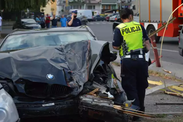 Spektakularne pościgi ulicami miasta.