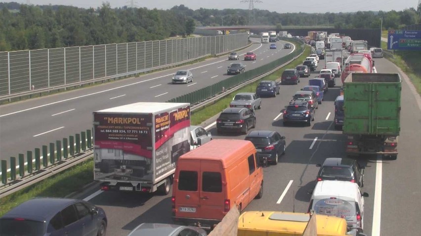 Wypadek na A4, utrudnienia na obwodnicy Krakowa 
