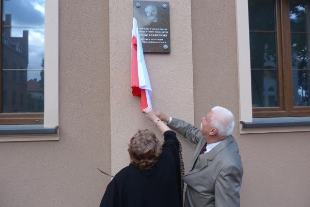 W trakcie ubiegłotygodniowych obchodów jubileuszu 50-lecia muzeum odsłonięto tablicę poświęconą Januszowi Zakrzeńskiemu.