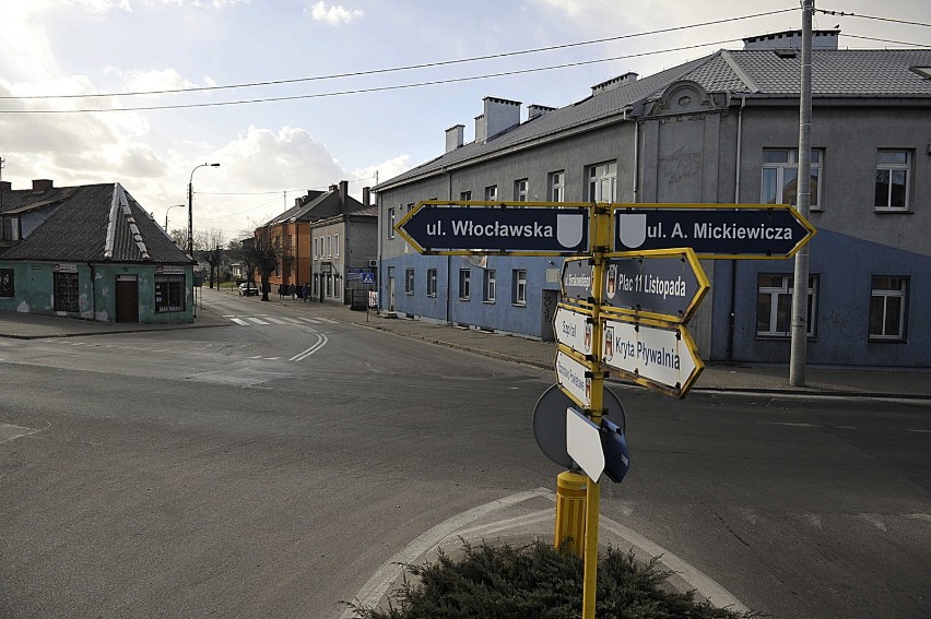 Brak ronda na skrzyżowaniu ulic Sierakowskiego z Mickiewicz...