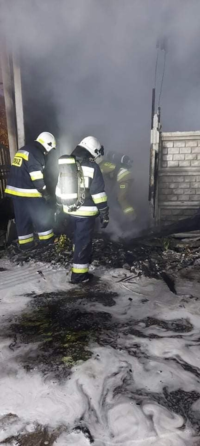 W nocy z 12 na 13 listopada 2021 doszło do pożaru garażu w miejscowości Koźminiec w gminie Dobrzyca