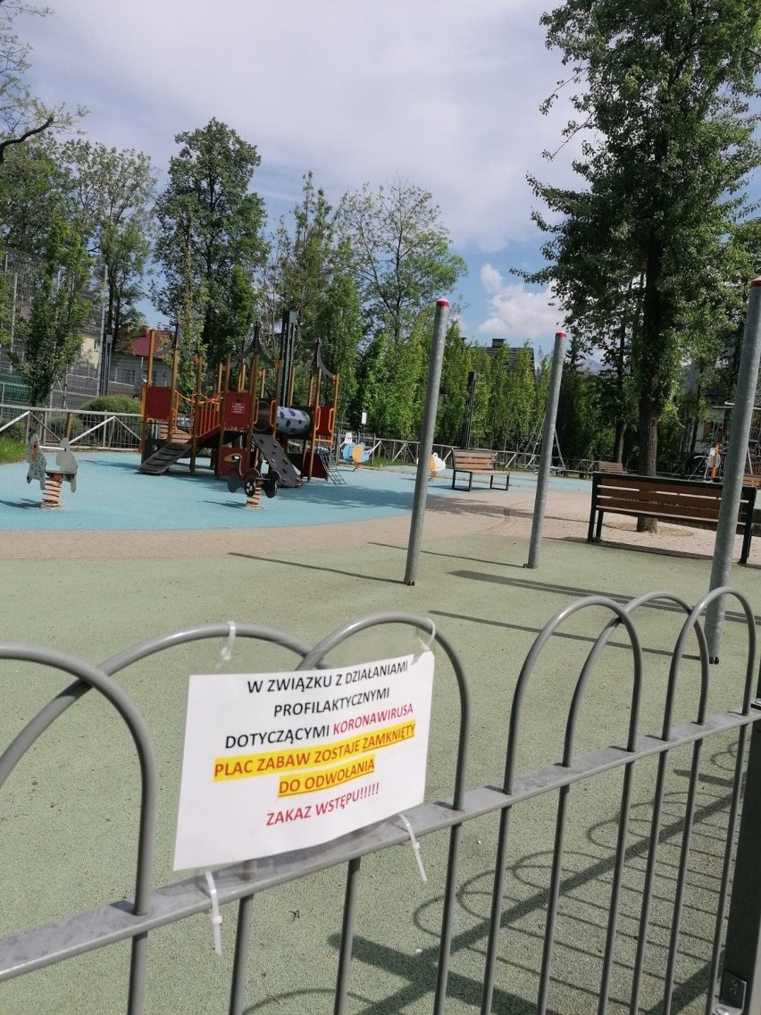 Place zabaw w Zakopanem cały czas są zamknięte. "Moje dziecko płacze już na sam jego widok"
