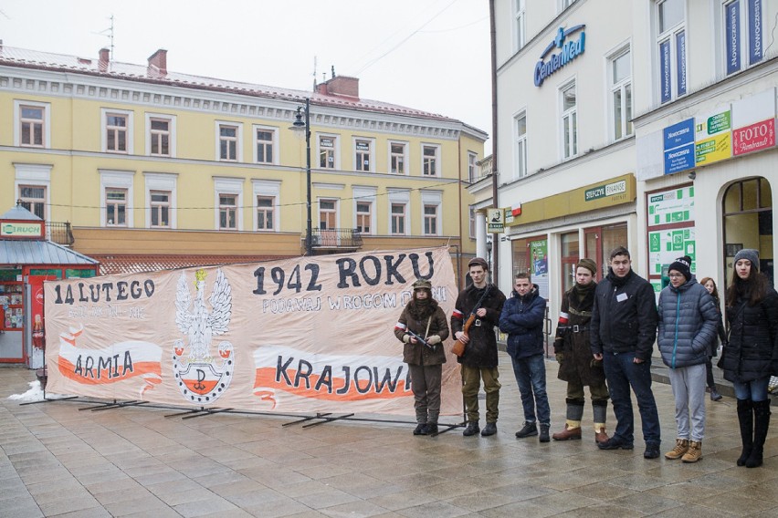 Tarnów. Uczcili rocznicę powstania Armii Krajowej [ZDJĘCIA]