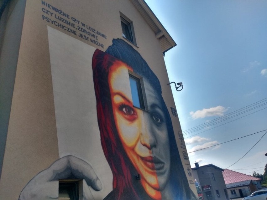 Mural w Luzinie zwraca uwagę na problem braku wsparcia dla osób chorujących psychicznie