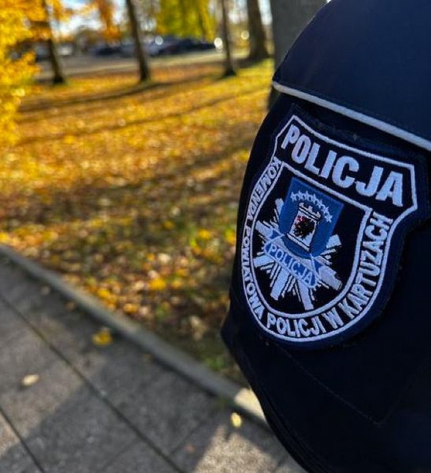 Policjanci z Komendy Powiatowej Policji w Kartuzach...