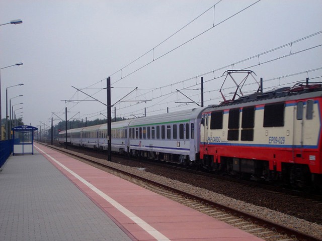 Stacja Włoszczowa-P&oacute;łnoc została uruchomiona w 2006 roku w atmosferze politycznej awantury.