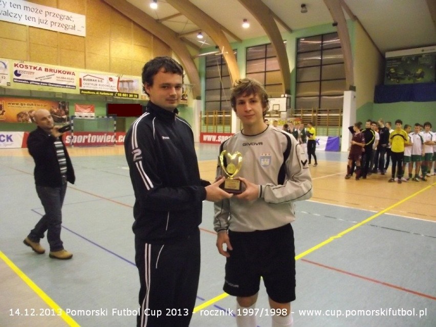 Błękitni Kmiecin zdobyli Pomorski Futbol Cup 2013 w roczniku...