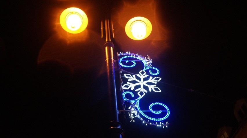 Magiczna Bydgoszcz nocą. Iluminacje świąteczne zachwycają w centrum miasta [zdjęcia, wideo]