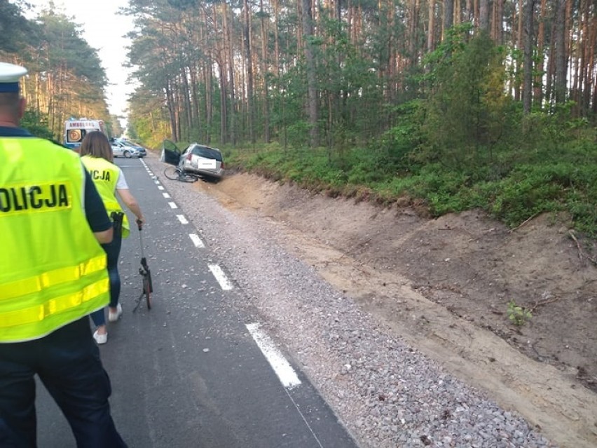 Śmiertelny wypadek w gminie Przedbórz. Jedenastolatka wjechała pod peugeota