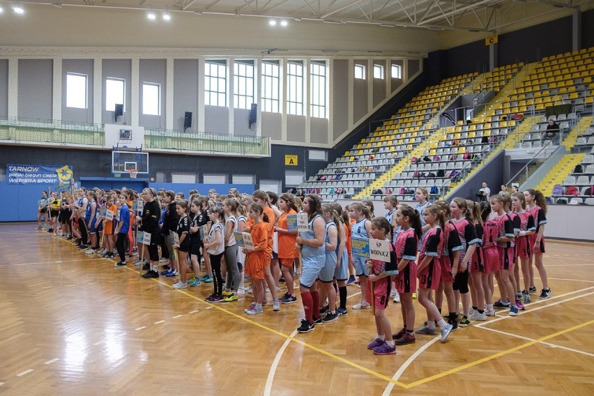 IV turniej Pucharu Tarnowa w koszykówce dziewcząt [ZDJĘCIA]