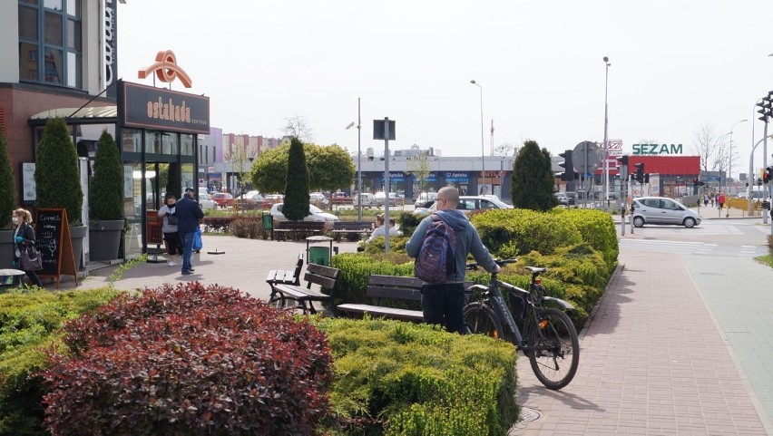 Częstochowa w czasach epidemii. Mieszkańcy próbują normalnie...