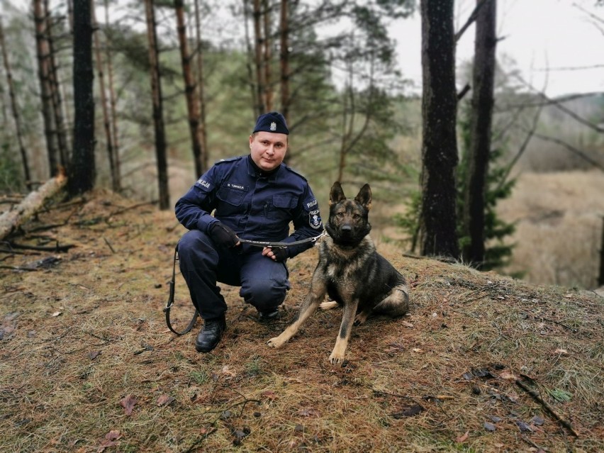 Pies Kafar nowym czworonożnym funkcjonariuszem białostockiej policji (zdjęcia) 