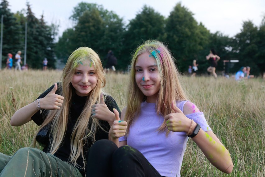 Festiwal kolorów w Rzeszowie  na stadionie Resovii 